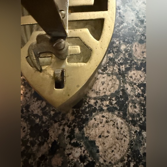 Antique Brass Iron with Wooden Handle - Picture 7 of 8